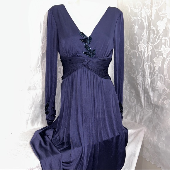 BCBG MaxAzria Navy Jersey V-Neck Long Sleeve Dress - Picture 3 of 9